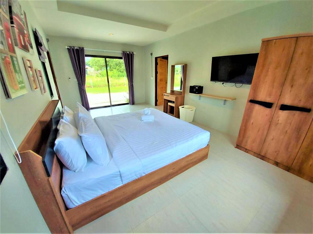 Malinee Resort Bang Tao Beach  Buitenkant foto