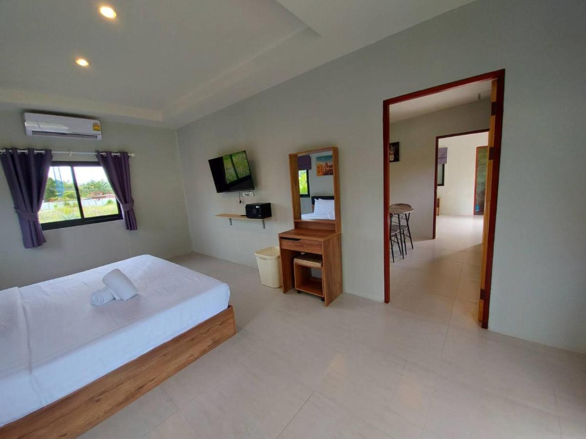 Malinee Resort Bang Tao Beach  Buitenkant foto