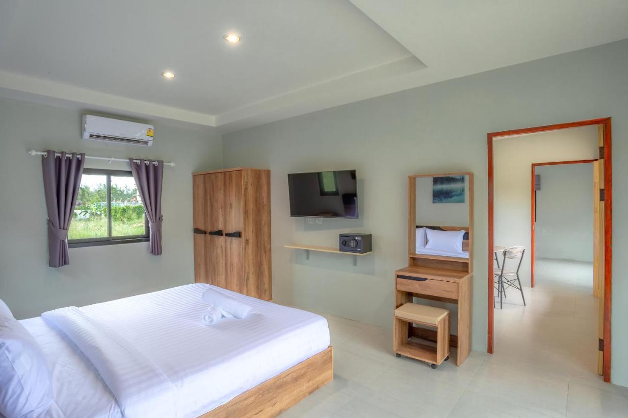 Malinee Resort Bang Tao Beach  Buitenkant foto