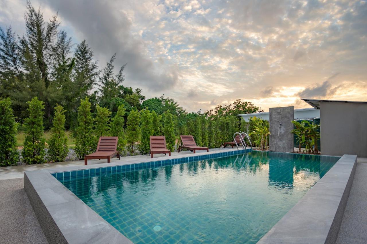 Malinee Resort Bang Tao Beach  Buitenkant foto