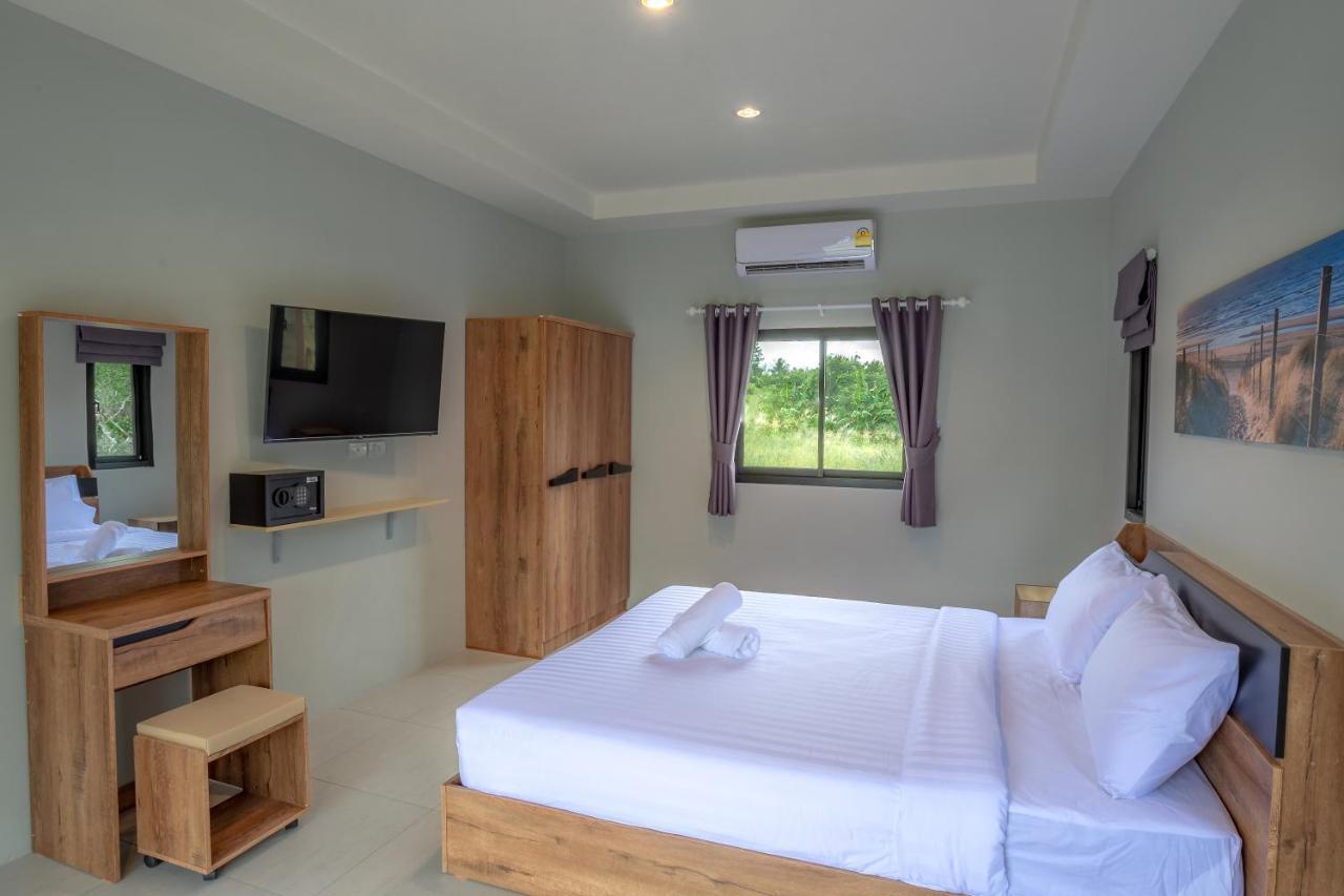 Malinee Resort Bang Tao Beach  Buitenkant foto